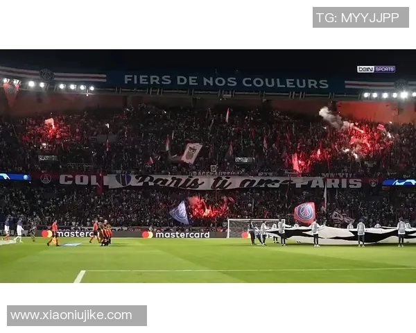 欧冠背后的荣耀与拼搏：从少年梦想到球场巨星的成长历程